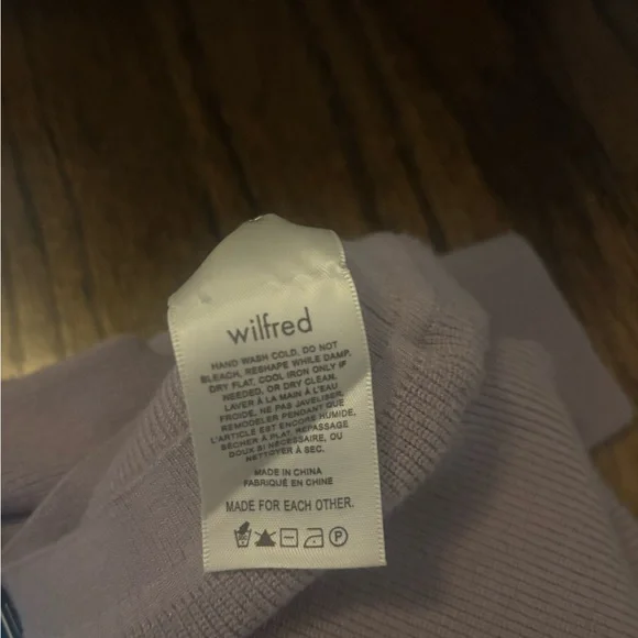 Aritzia- Wilfred Tuscany Sweater - Picture 5 of 5